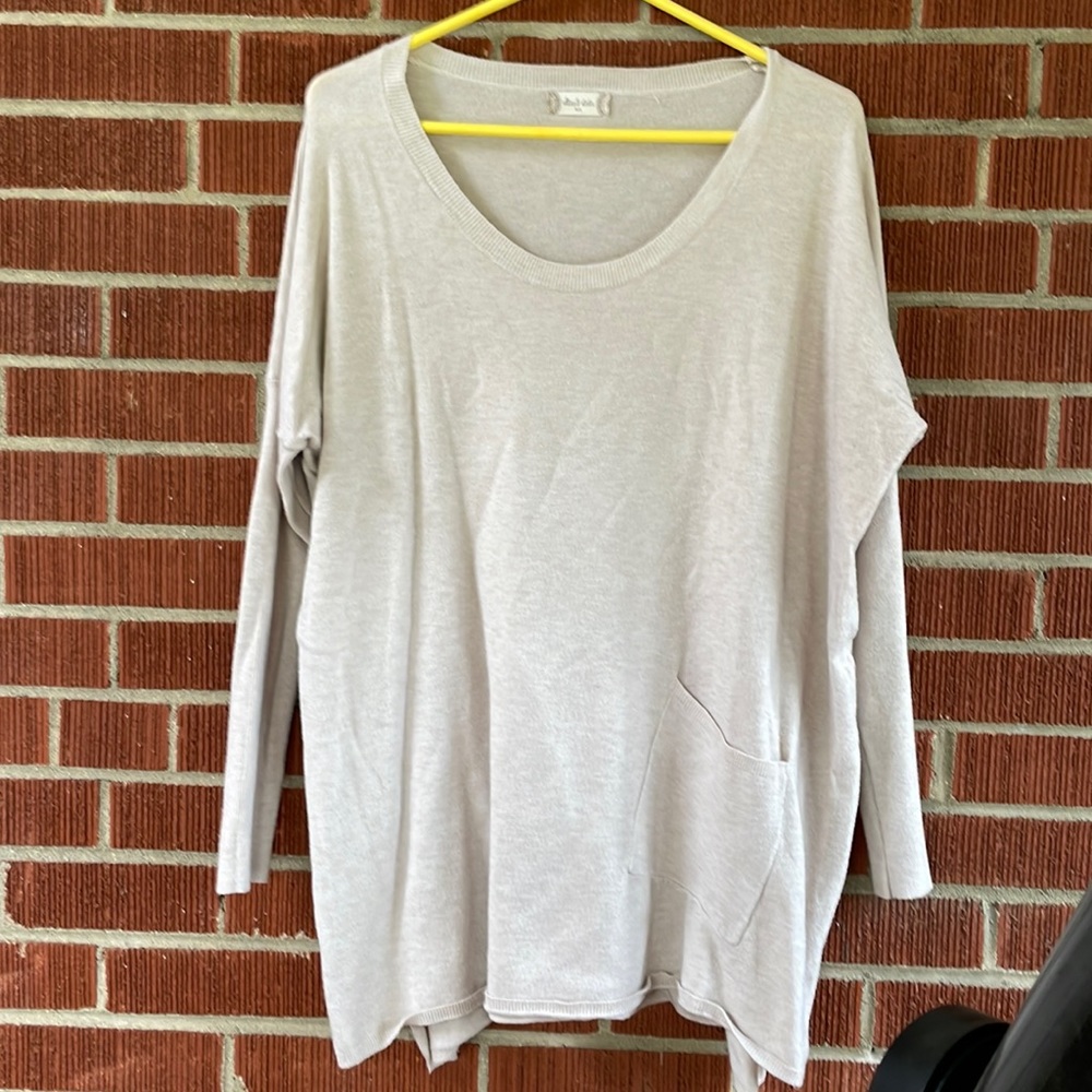 Altard State split hem off white oversized sweater